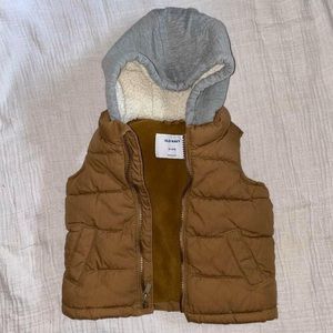 Old Navy toddler boys hooded vest